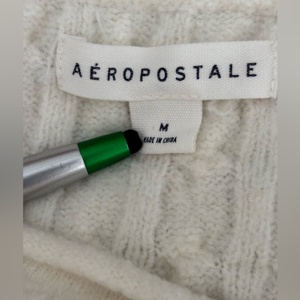 AEROPOSTALE CABLE KNIT CROPPED OFF WHITE  LONG SLEEVE BOAT NECK SWEATER. SZ M - Picture 3 of 11